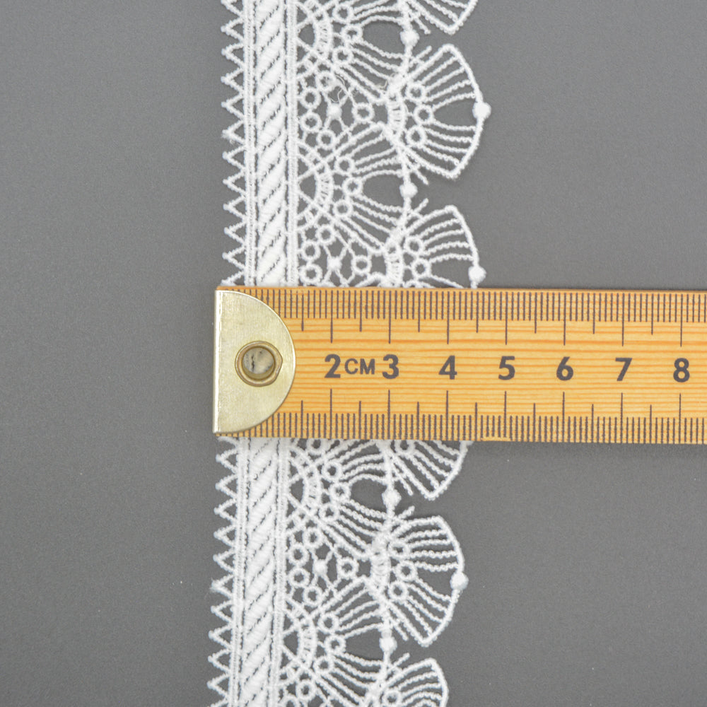 Oyster Border Lace Trim