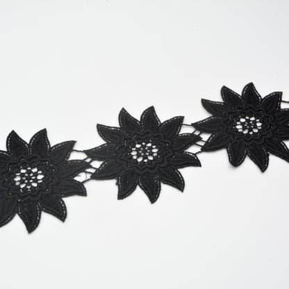 Pointed Petal Lace Trim