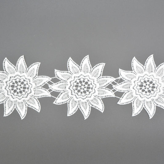 Pointed Petal Lace Trim