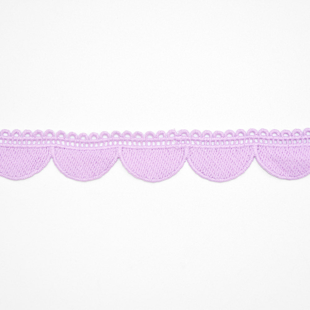 Scallop Border Lace Trim