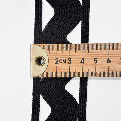Winding Path Lace Trim