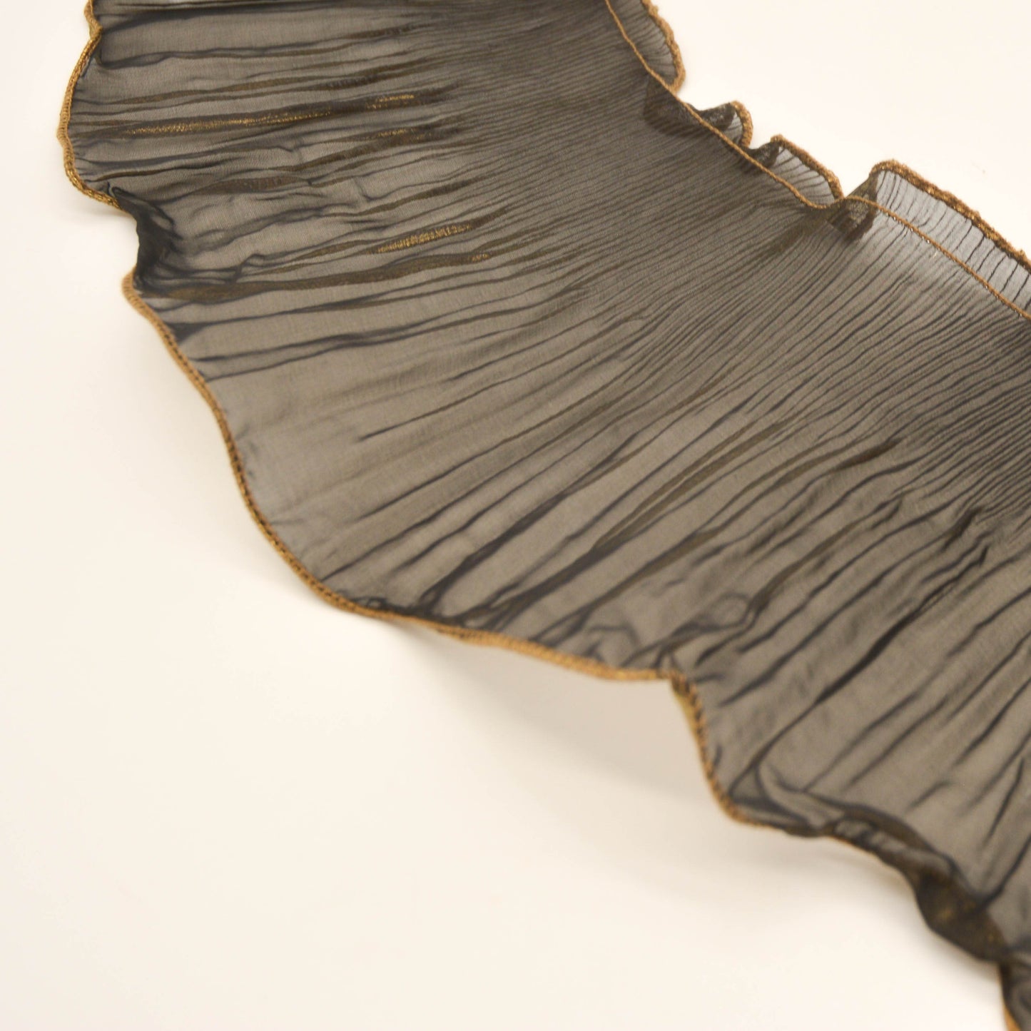 Frillneck Foil Pleated Chiffon Trim