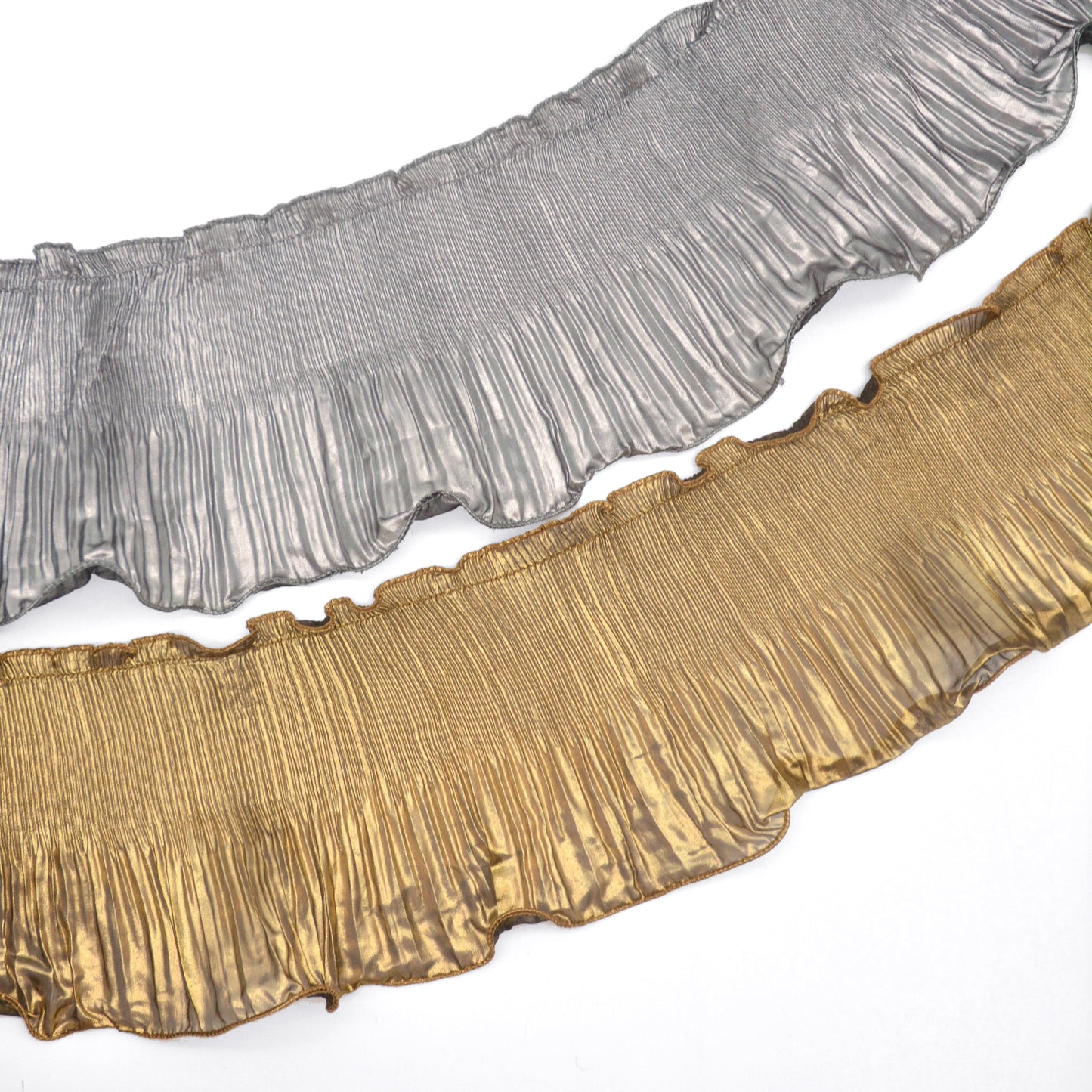 Frillneck Foil Pleated Chiffon Trim